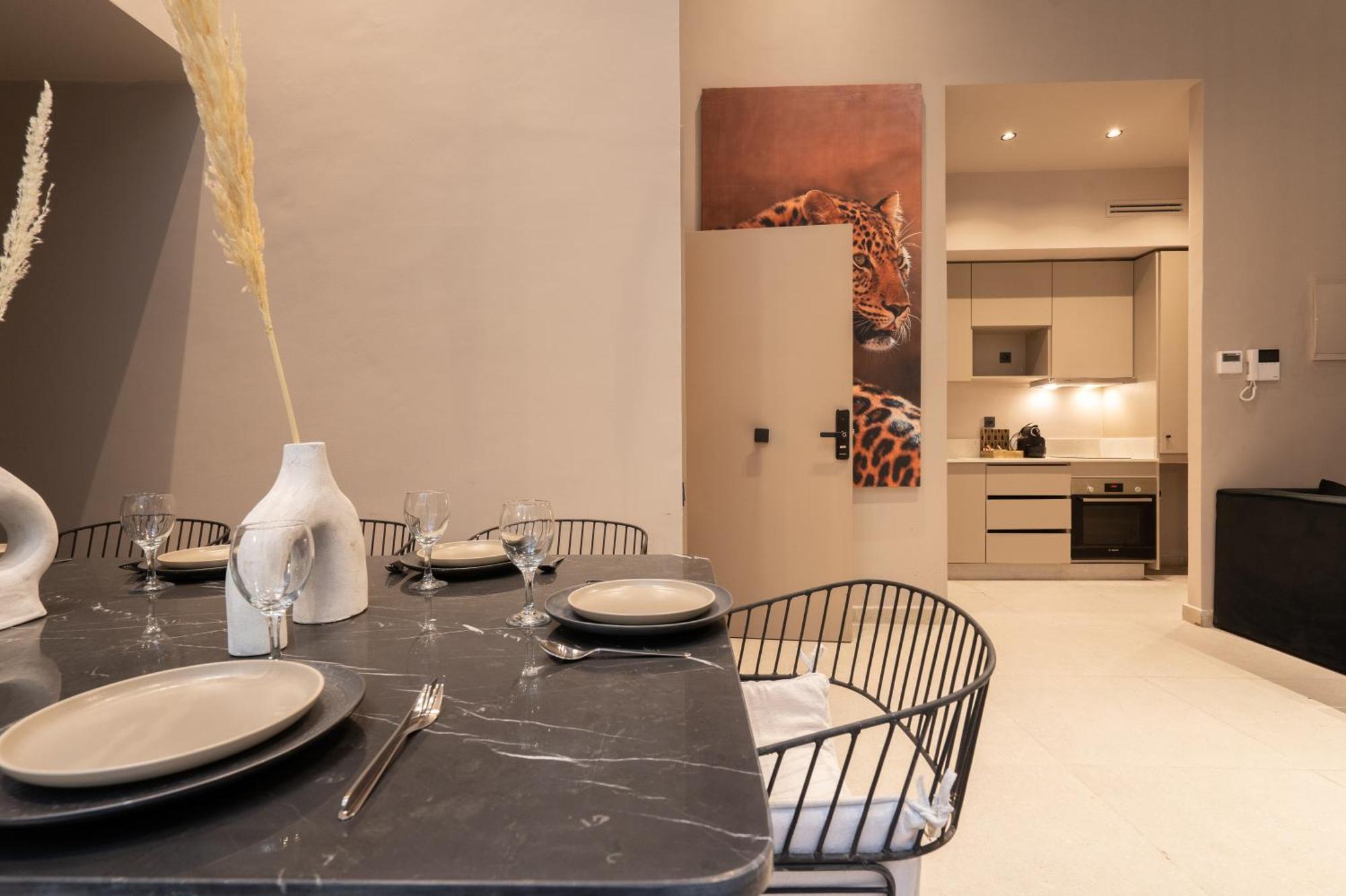 Twenty Six Anfa Luxury Residence By Shortstaycasa-Central-Parking Casablanca Exterior foto