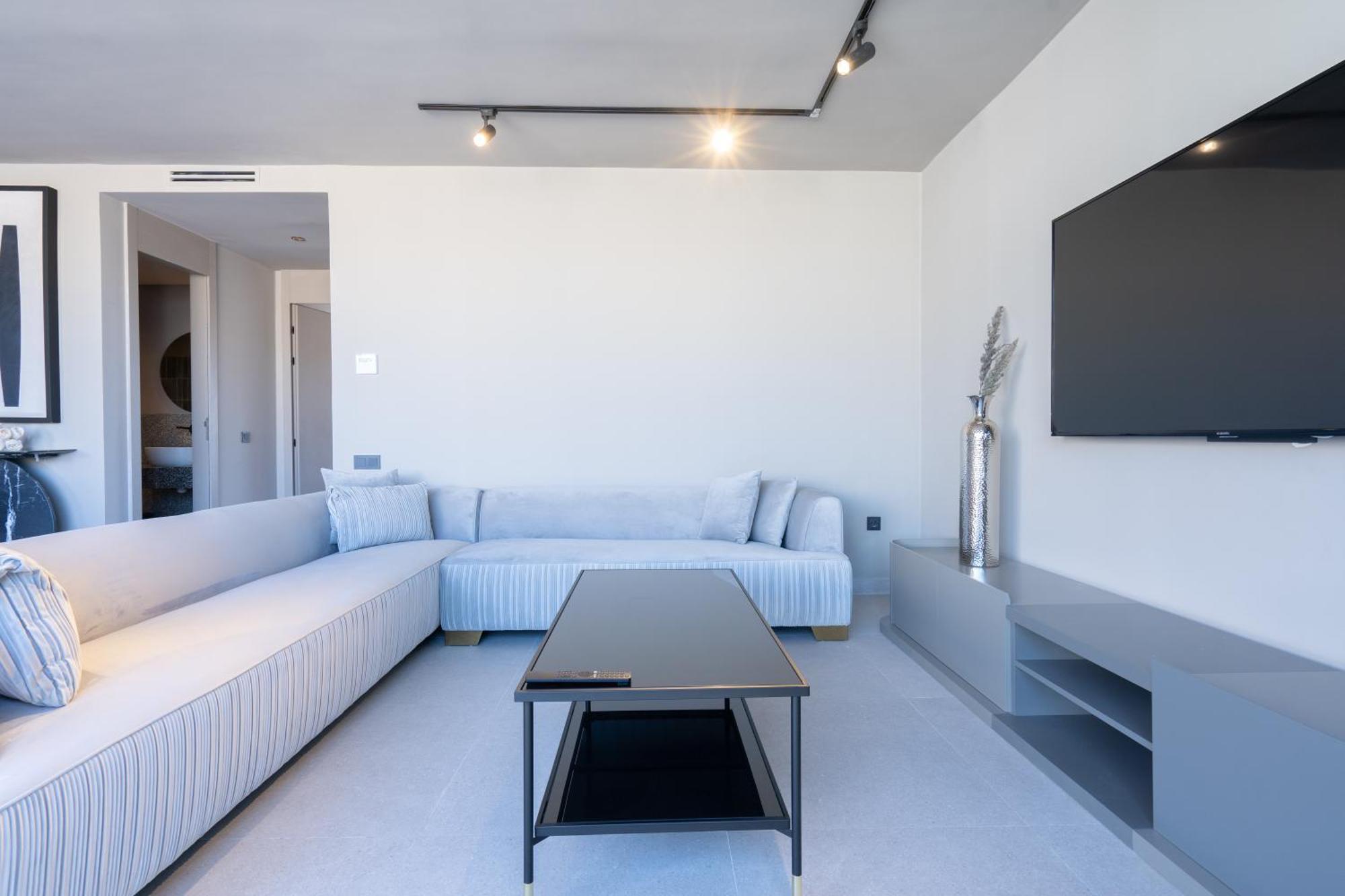 Twenty Six Anfa Luxury Residence By Shortstaycasa-Central-Parking Casablanca Exterior foto