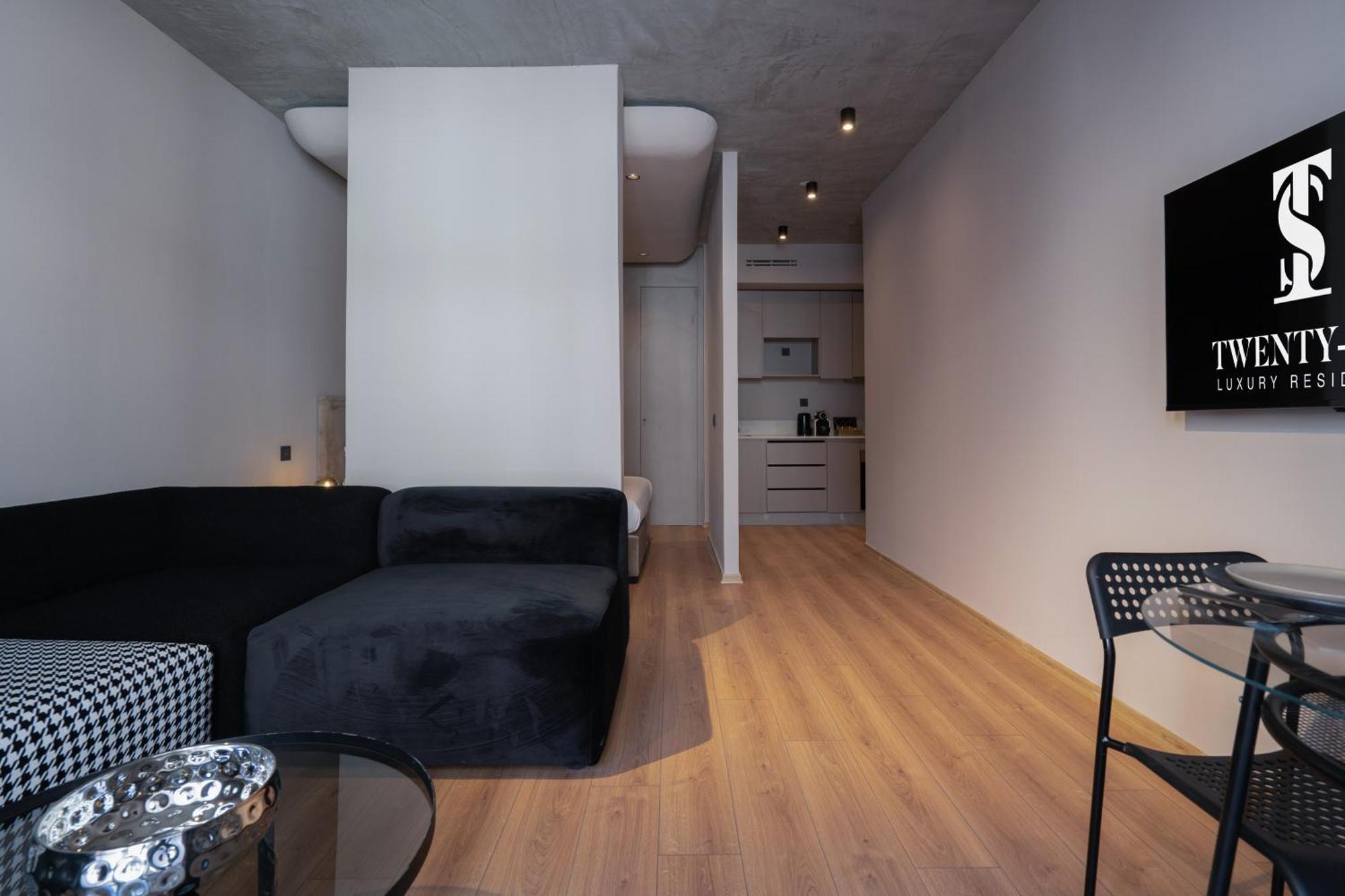 Twenty Six Anfa Luxury Residence By Shortstaycasa-Central-Parking Casablanca Exterior foto