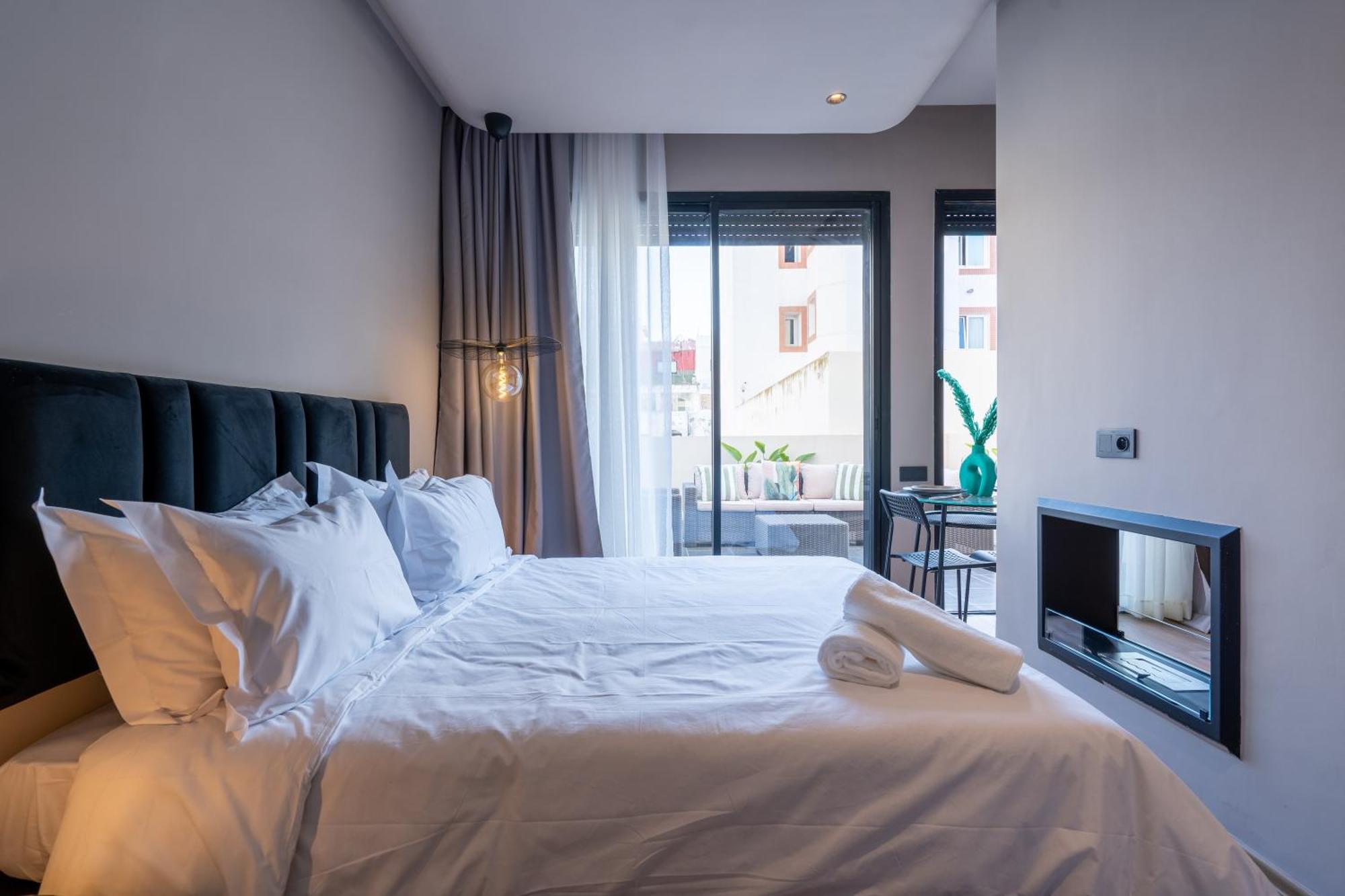 Twenty Six Anfa Luxury Residence By Shortstaycasa-Central-Parking Casablanca Exterior foto