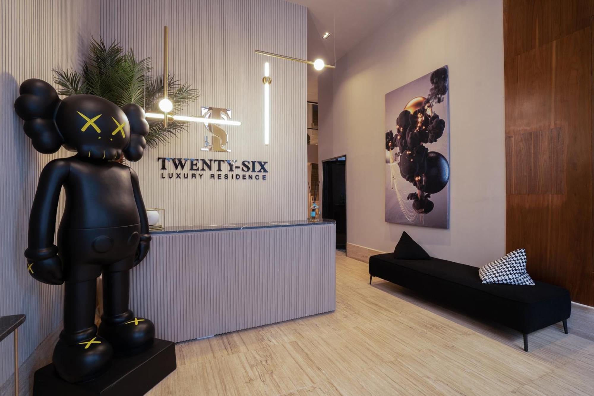 Twenty Six Anfa Luxury Residence By Shortstaycasa-Central-Parking Casablanca Exterior foto